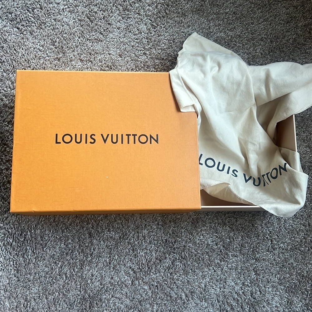LOUIS VUITTON Monogram Ellipse Backpack - Picture 10 of 10